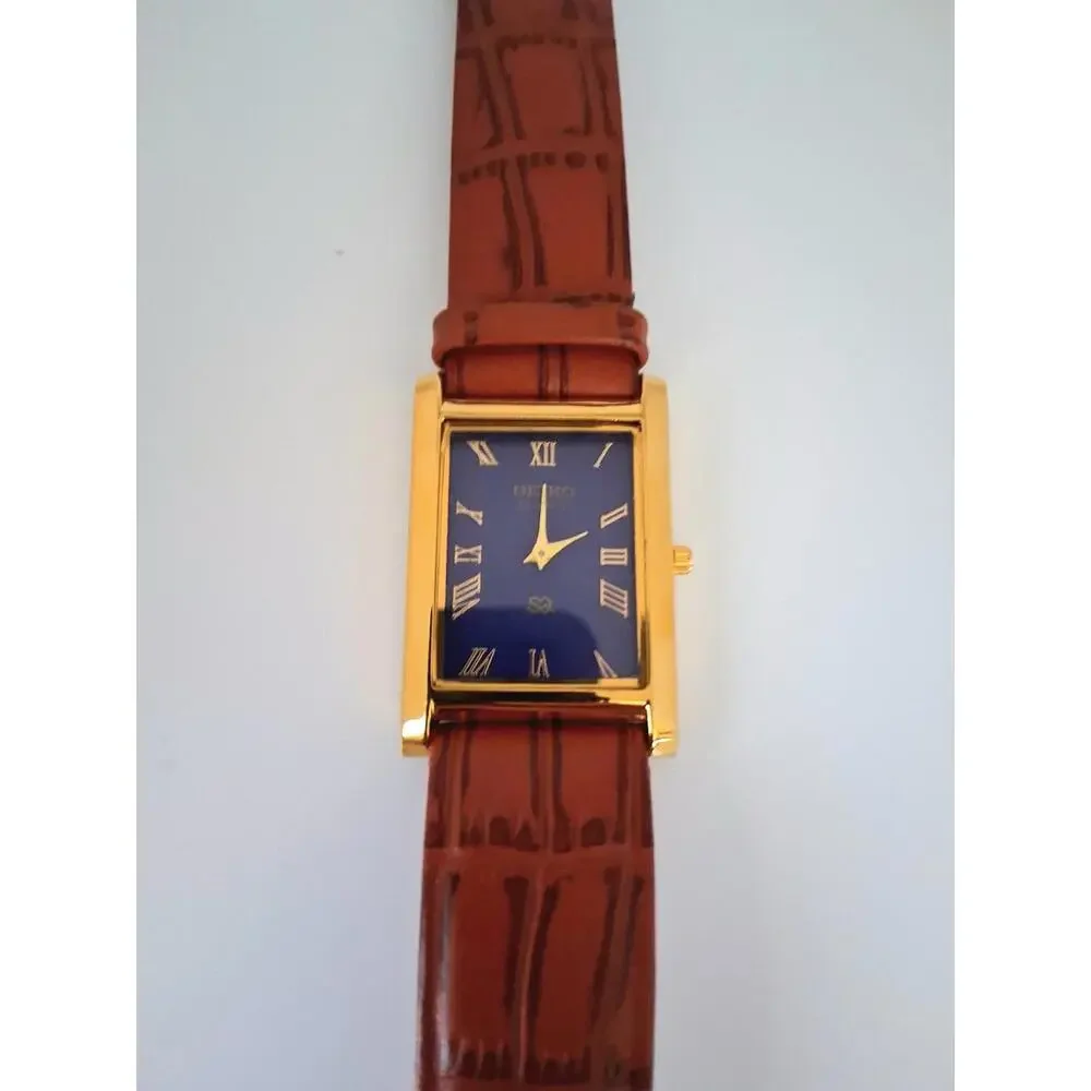Men's Vintage Seiko Tank Leather Wrist Watch RARE